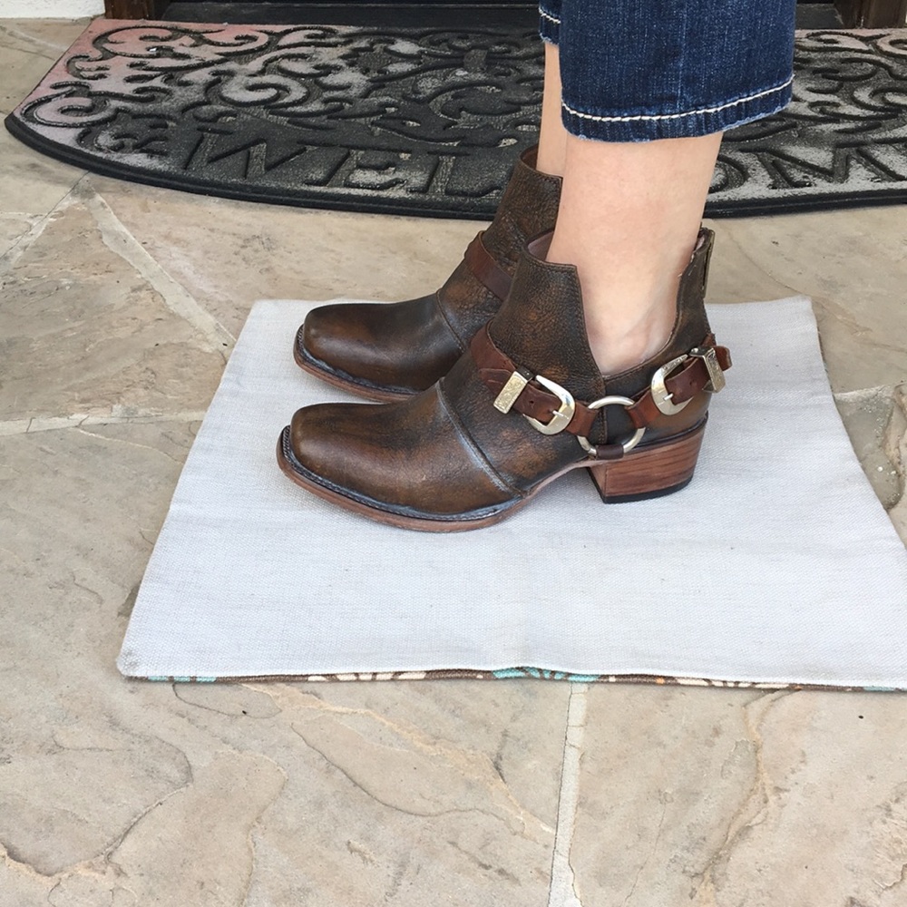 —SOLD—Freebird Truce Boots 9 Modeling pics - Picture 2 of 3